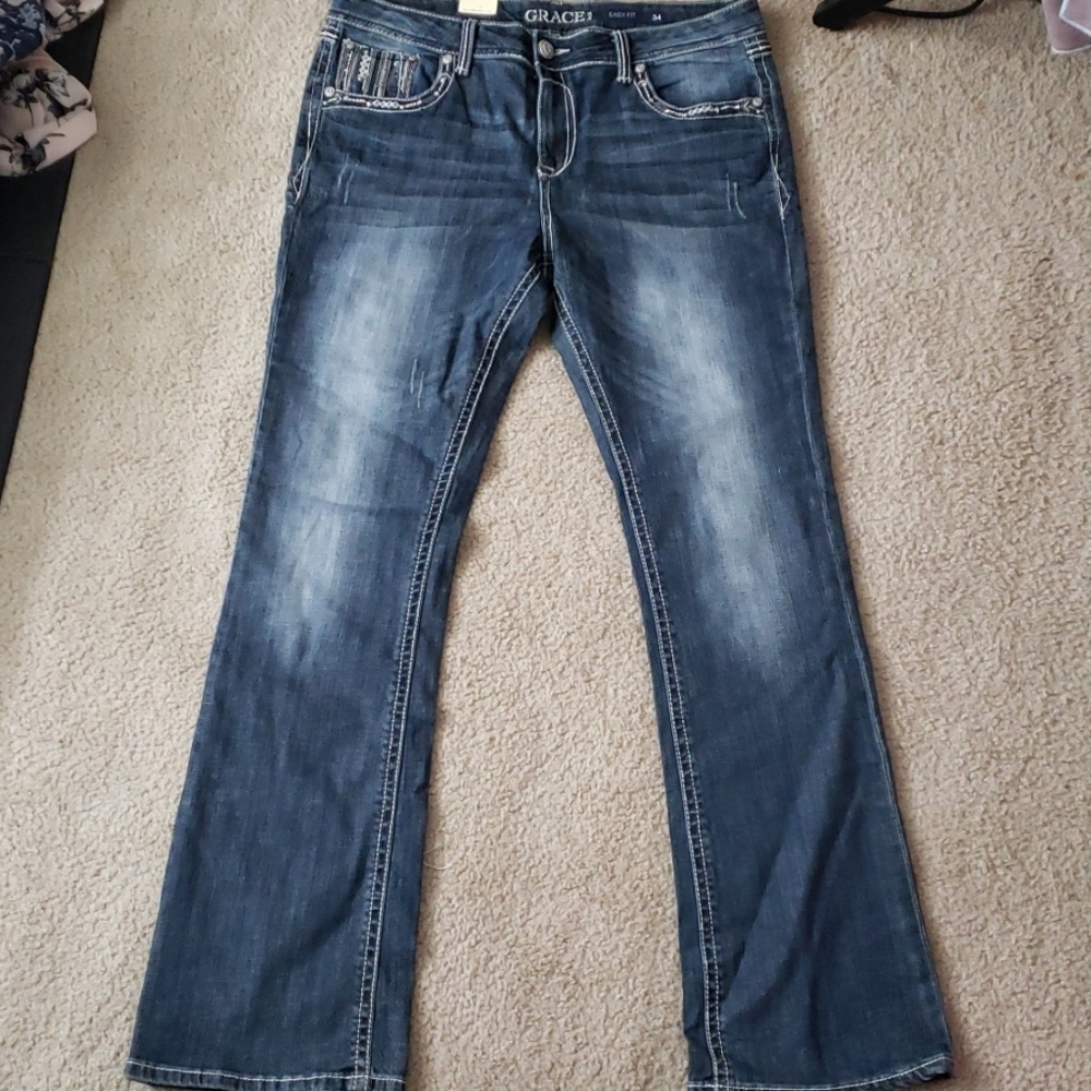 Gracing LA Jeans